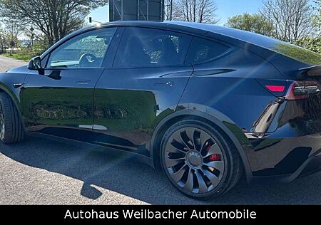 Tesla Model Y Performance Dual AWD Enhanced Autopilot