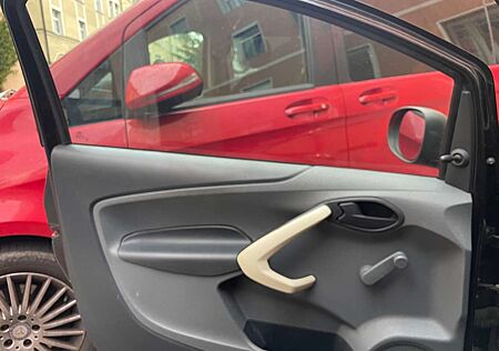 Ford Ka /+
