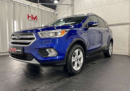 Ford Kuga 1.5 EB Titanium 4x4/Tempo/AHK/SHZ/Bluet.