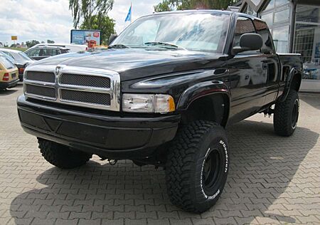 Dodge RAM 1500 Quad Cab V8 5.9 Magnum *Lkw Zulassung*