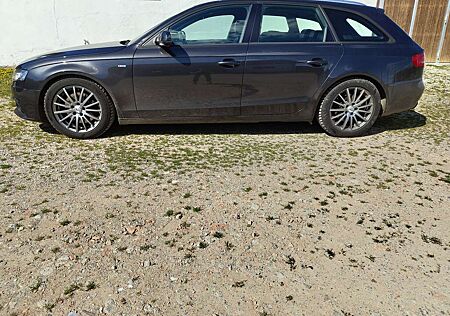 Audi A4 Avant 2.0 TFSI quattro S line