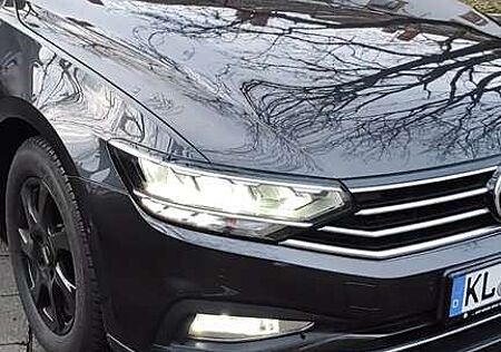 VW Passat Variant Volkswagen 2.0 TDI SCR DSG Business