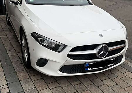 Mercedes-Benz A 200 (177.087)