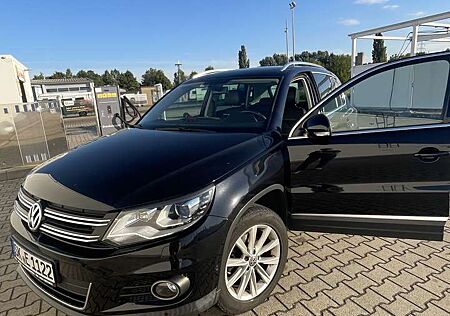 VW Tiguan Volkswagen 2.0 TDI DPF 4Motion DSG Track & Style