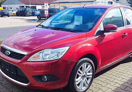 Ford Focus 1.6 Ti-VCT Ghia