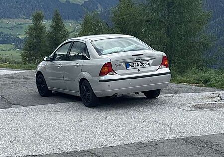 Ford Focus Ghia X