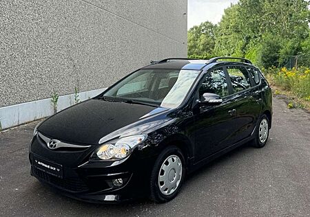 Hyundai i30 cw Classic/SHZ/XENON/TÜV/INSP