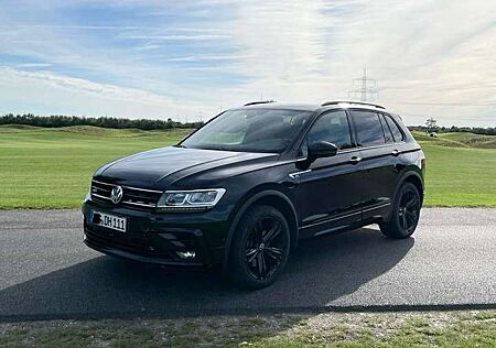 VW Tiguan Volkswagen Highline black Style, 4Motion, R-Line, AHK, Navi