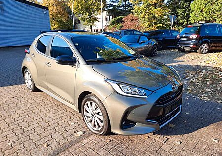 Mazda 2 Hybrid VVT-i 116 PS CVT Select Garantie 03/29