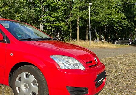 Toyota Corolla 1.4 VVT-i Combi Sol