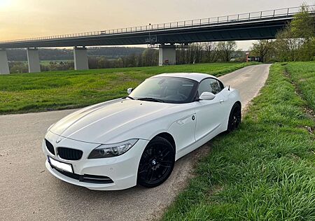 BMW Z4 E89 sDrive23i in weiß - Perfekter Zustand