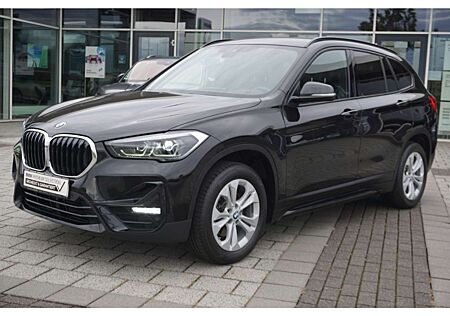 BMW X1 xDrive 18 d Sport Line Park-Assistent Allrad HUD A