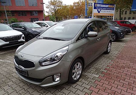 Kia Carens 1.7 Spirit Autom. , AHK, Navi