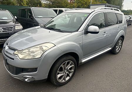 Citroën C-Crosser Citroen 2.0 HDI 4x4 7 PLÄTZE KLIMA LEDER NAVI XENON