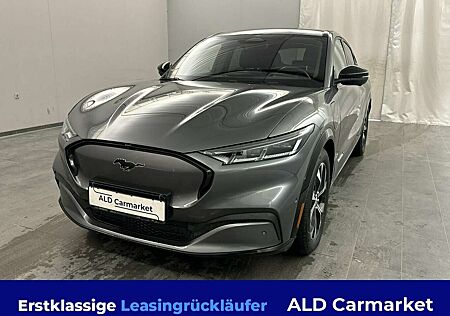 Ford Mustang Mach-E AWD Geschlossen, 5-türig, Direktantrieb, 1-Gang