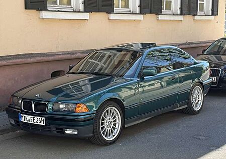 BMW 325i 325