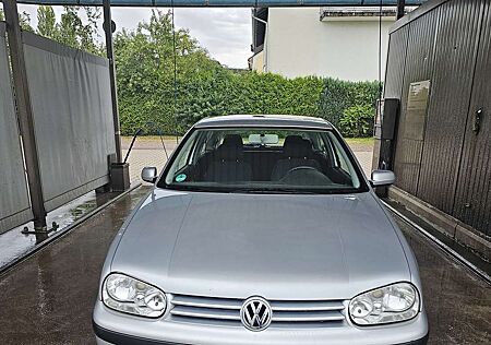 VW Golf Volkswagen 1.4 Edition