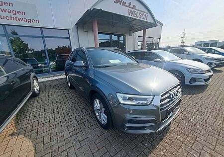 Audi Q3 2.0 TFSI design quattro S-Tronic Navi//AHK!