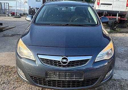 Opel Astra 2.0 CDTI 160 PS