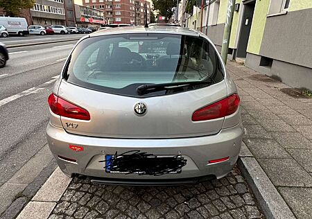 Alfa Romeo 147 1.6 Twin Spark Distinctive