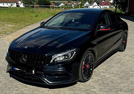 Mercedes-Benz CLA 45 AMG AMG CLA 45 4Matic AMG Speedshift DCT 7G