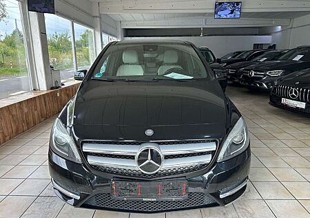 Mercedes-Benz B 250 CGI 7G-DCT Avantgard Panorama Camera AHK