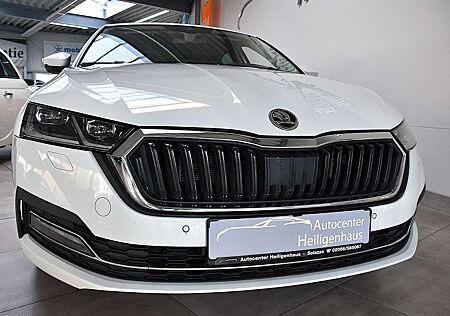 Skoda Octavia FirstEdition DSG LED Navi Kamera Massage