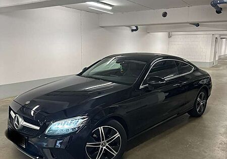 Mercedes-Benz C 220 d Coupe 9G-TRONIC