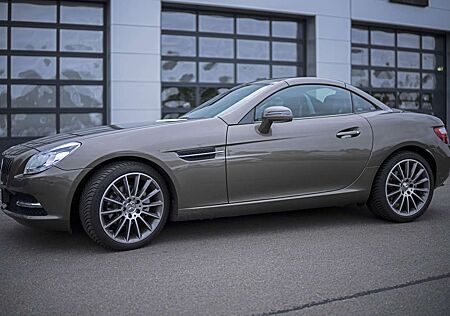 Mercedes-Benz SLK 200 (BlueEFFICIENCY)