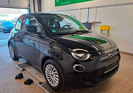 Fiat 500E 320 Km Reichweite Navi - Klimaauto. - PDC