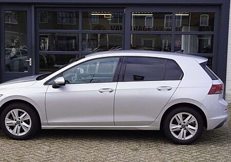 VW Golf Volkswagen 1.5 TSI OPF Life