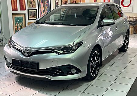 Toyota Auris Benzin 1,6 Active Plus Navi LED SzHz