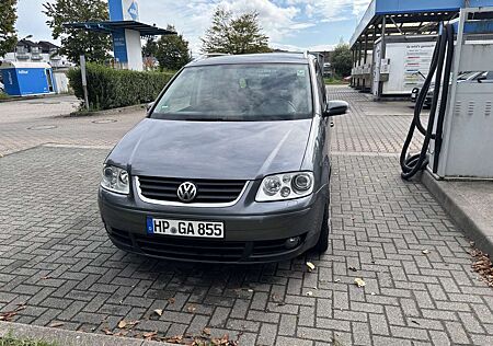 VW Touran Volkswagen 2.0 TDI Trendline