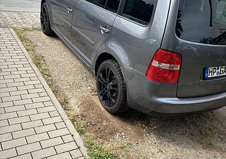 VW Touran Volkswagen 2.0 TDI Trendline