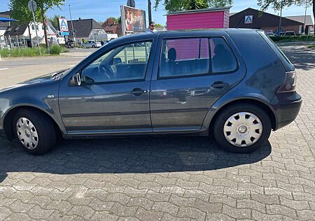 VW Golf Volkswagen 1.4Comfortline