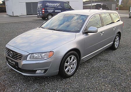 Volvo V70 D4 (133KW/181PS) Kinetic man.