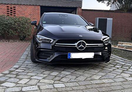 Mercedes-Benz CLA 35 AMG 4Matic Shooting B Speedshift 7G-DCT
