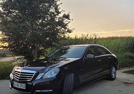 Mercedes-Benz E 200 CGI BlueEFFICIENCY