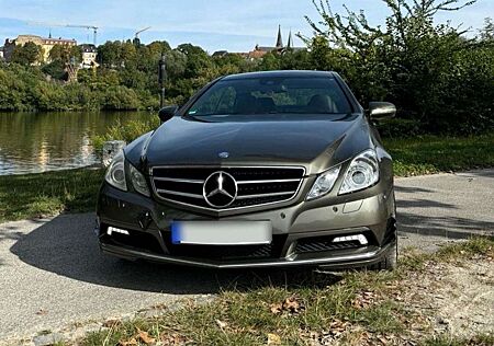 Mercedes-Benz E 350 CGI Coupe BlueEFFICIENCY 7G-TRONIC Elegance