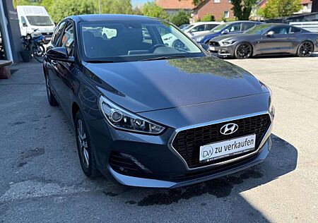 Hyundai i30 YES! Navi Sitzheizung Tempo HU/AU Neu 1.Hand
