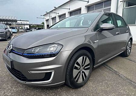 VW Golf Volkswagen E- VII Lim. / WR