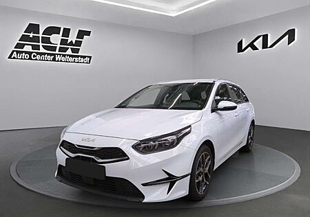 Kia Cee'd Ceed / CEED_SW 1.5T DCT SPIRIT KAMERA 17Z FULL-LED CARPLA