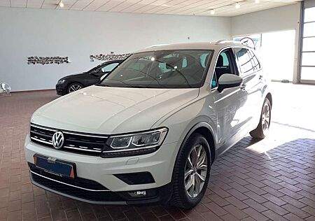 VW Tiguan Volkswagen 2.0 TDI SCR (BlueMotion Technology) DSGSoun