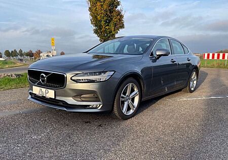 Volvo S90 T4 Momentum Navi Kamera LED *1. Hand*