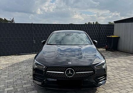 Mercedes-Benz CLA 200 AMG Line Sport / Mbux / Night packet / Scheckheft