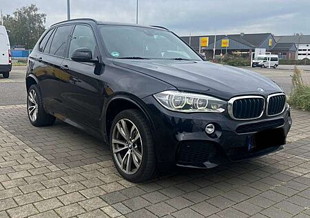 BMW X5 xDrive30d M paket 20zoll head up kamera tüv06/26