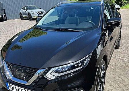 Nissan Qashqai 1.6 DIG-T TEKNA, LED, PGD, Navi