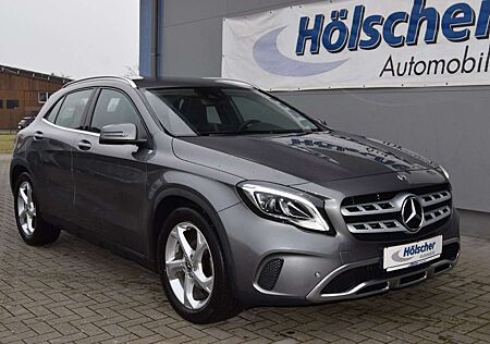 Mercedes-Benz GLA 180 !AUTOMATIK!Nani,AHK,LED,Scheinw,