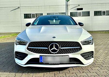 Mercedes-Benz CLA 220 d 7G-DCT Fascination