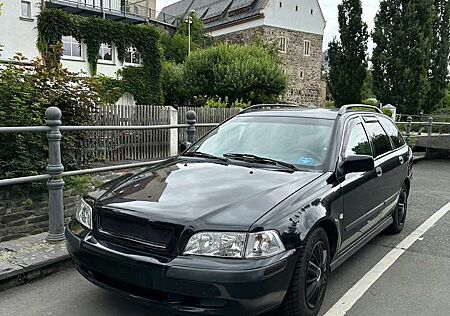 Volvo V40 1.6